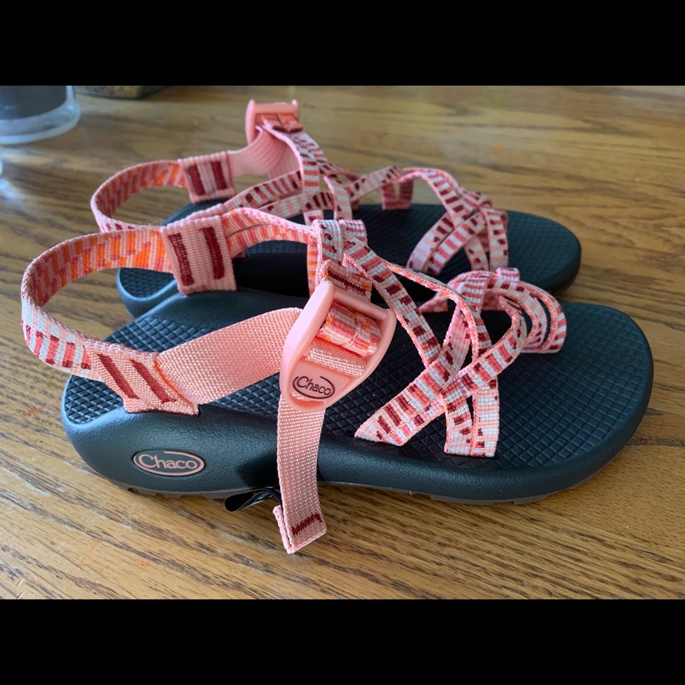 New Chaco sandals sz 6